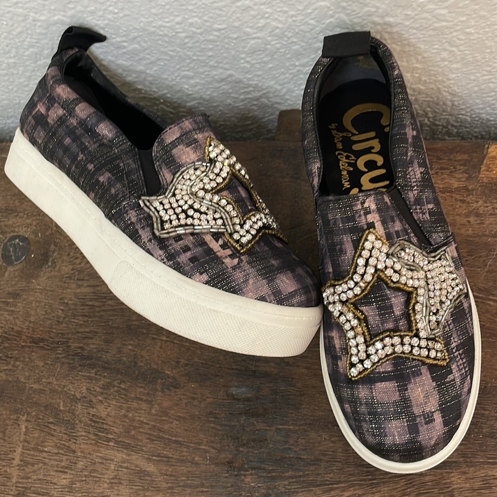 Circus by Sam Edelman Black and Gold Sneakers - Picture 2 of 8